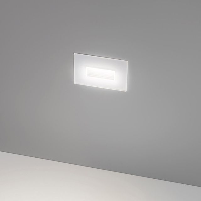 segnapasso-da-incasso-4-punto-5w-cct-gealuce-nero-ip66