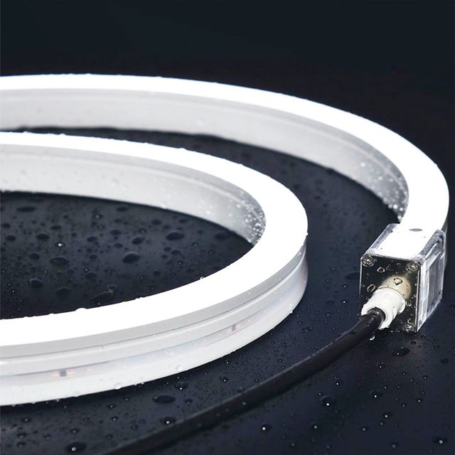 striscia-led-neon-fine-74-10w-slash-m-2700k-24v-10mt-beneito-faure-smd2216-ip67