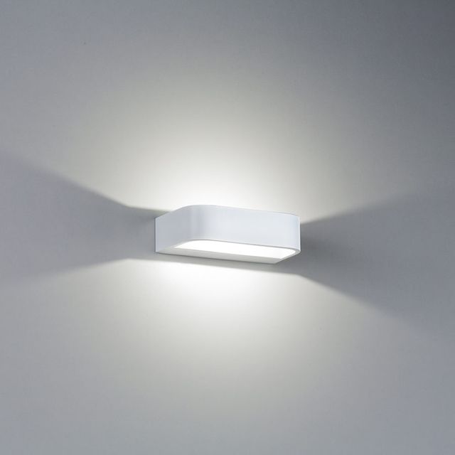 lampada-da-parete-isyluce-915-luce-calda