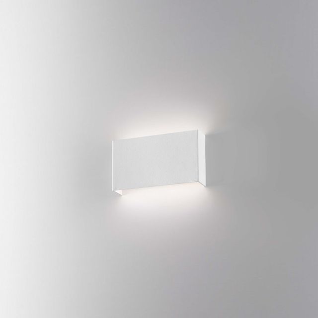 lampada-da-parete-isyluce-900-luce-calda