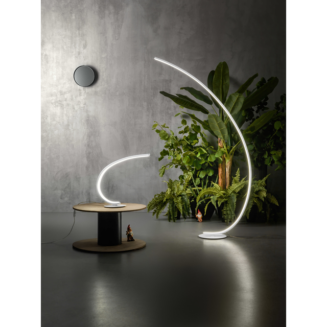 lume-da-tavolo-iole-12w-luce-calda-3000k-gealuce-oro