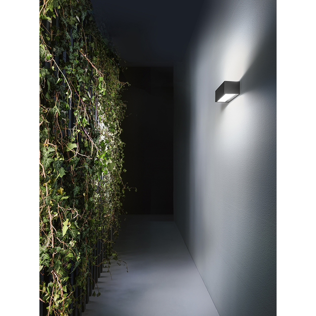 applique-ruhm-15w-luce-naturale-4000k-gealed-bianco-ip65