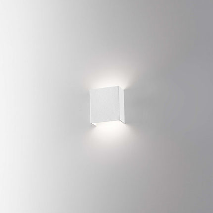 lampada da parete isyluce 900pn luce naturale
